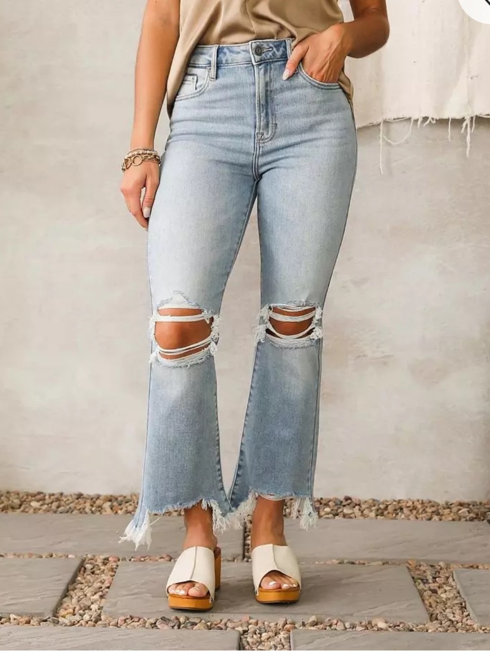 Hidden Happi Cropped Flare Stretch Jean boho festival denim distressed 29